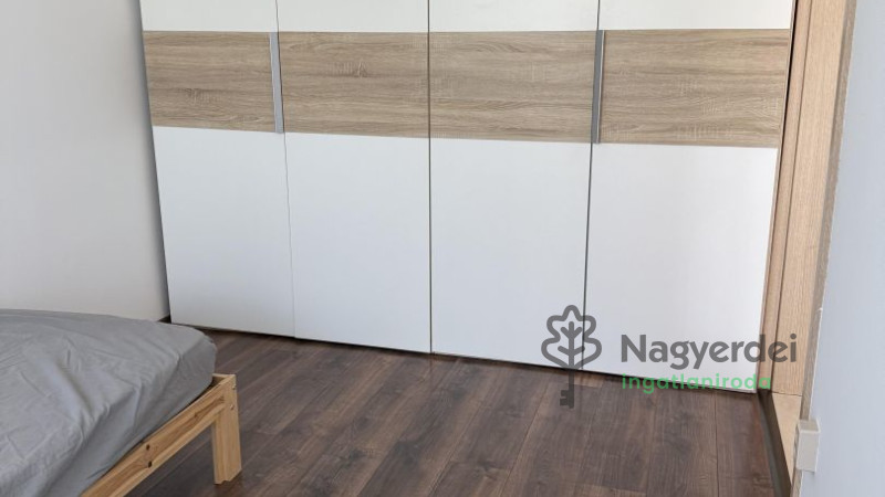 Debrecen, Burgundia, Lakás, panel lakás  