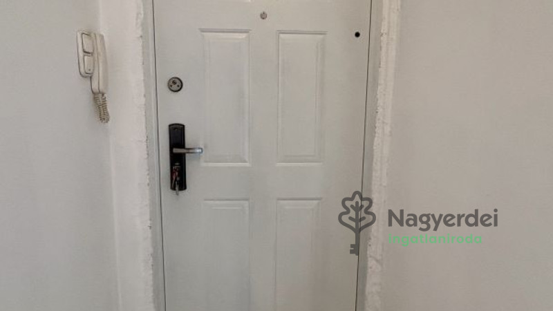 Debrecen, Libakert, Lakás, tégla lakás  