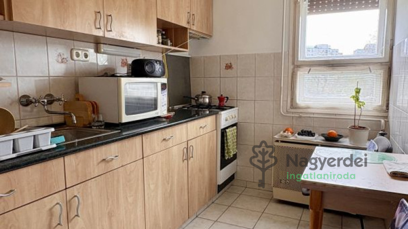 Debrecen, Libakert, Lakás, tégla lakás  