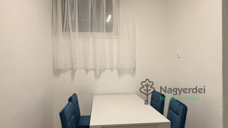 Debrecen, Libakert, Lakás, tégla lakás  