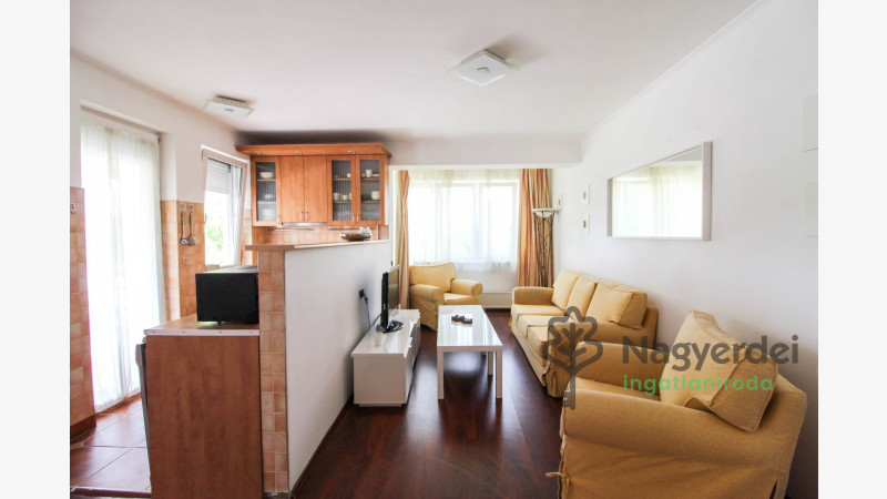 Debrecen, Egyetemváros, Lakás, tégla lakás  