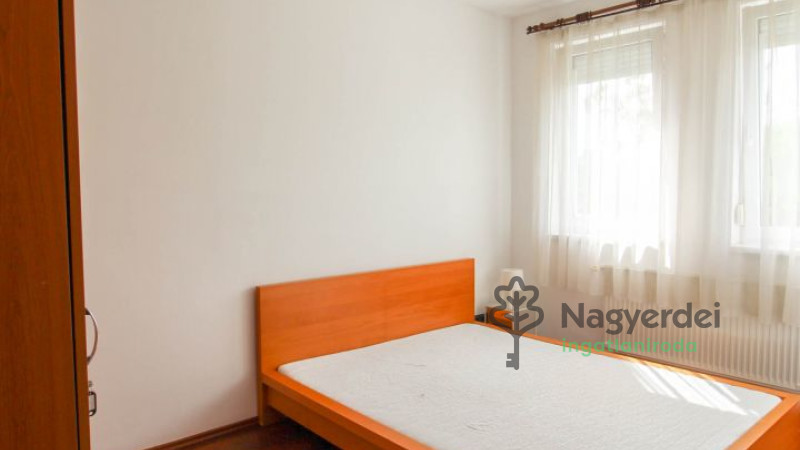 Debrecen, Egyetemváros, Lakás, tégla lakás  