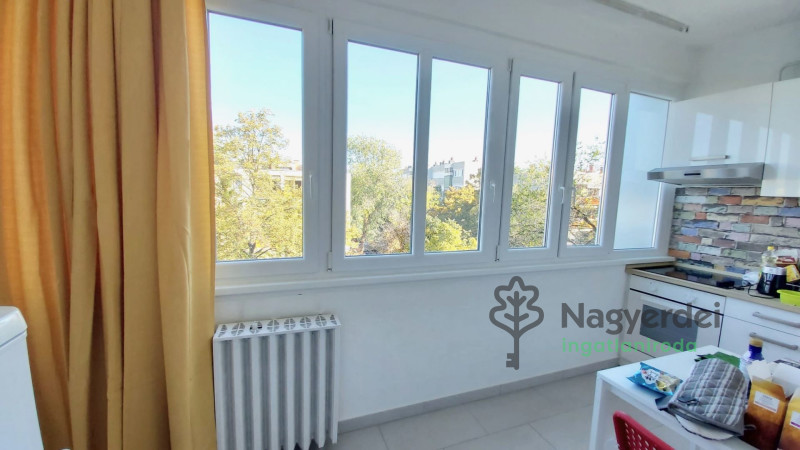 Debrecen, Sestakert, Lakás, tégla lakás  