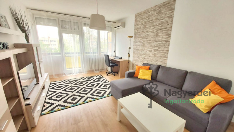 Debrecen, Sestakert, Lakás, tégla lakás  