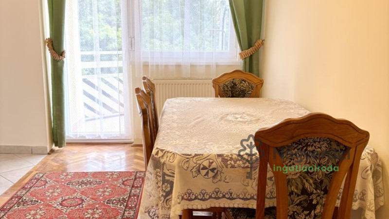 Debrecen, Nagyerdő, Lakás, tégla lakás  