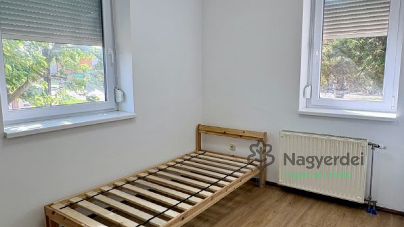 Debrecen, Hatvan utcai kert, Ház, családi ház  