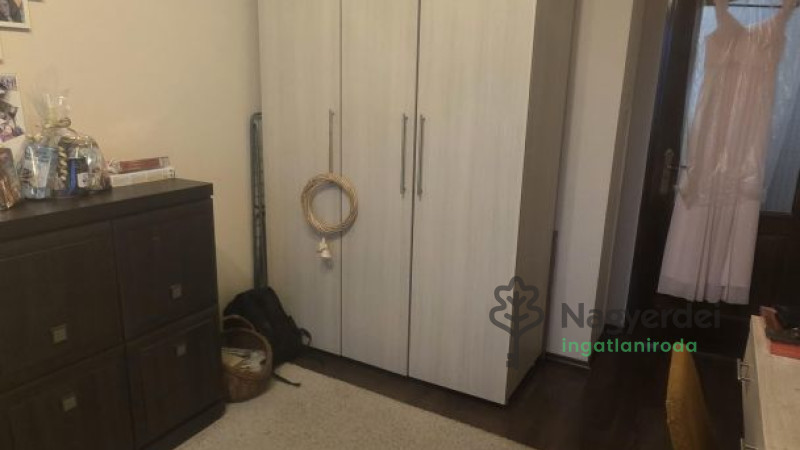 Debrecen, Egyetemváros, Lakás, csúsztatott zsalus  