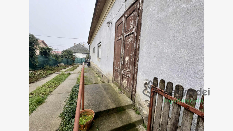 Hajdúhadház, Ház, családi ház  