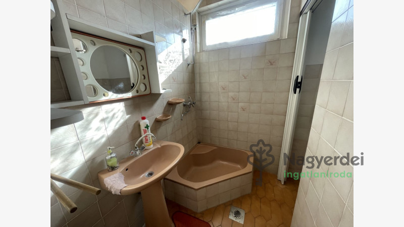 Debrecen, Lencztelep, Ház, családi ház  