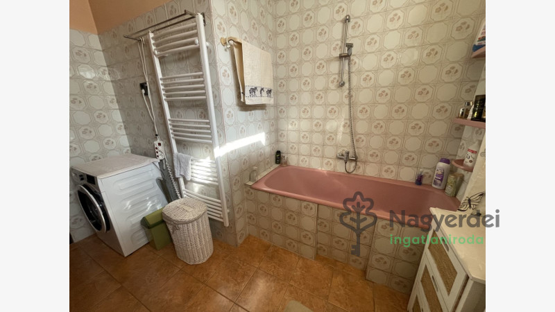 Debrecen, Lencztelep, Ház, családi ház  