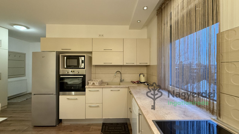 Debrecen, Sestakert, Lakás, tégla lakás  