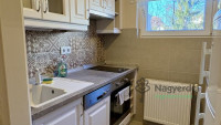 Debrecen, Nagyerdő, Lakás, tégla lakás  