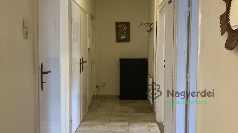 Debrecen, Egyetemváros, Lakás, tégla lakás  