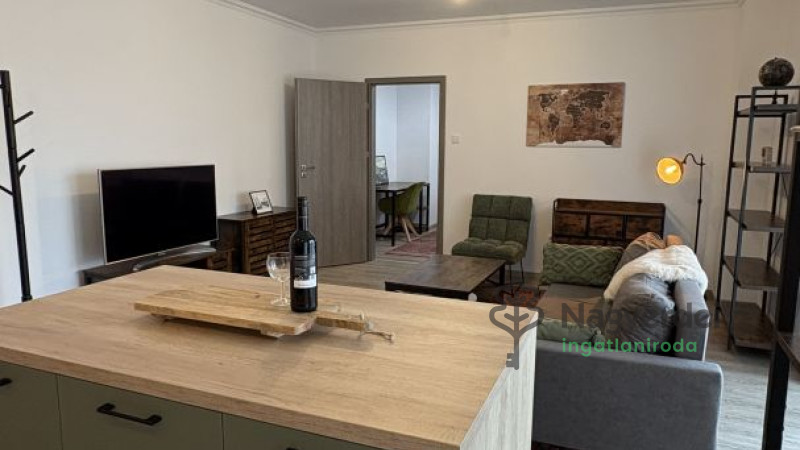 Debrecen, Sestakert, Lakás, tégla lakás  