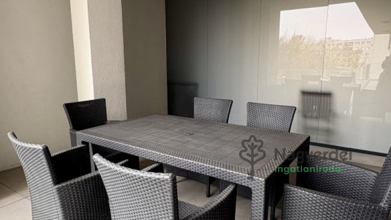 Debrecen, Sestakert, Lakás, tégla lakás  