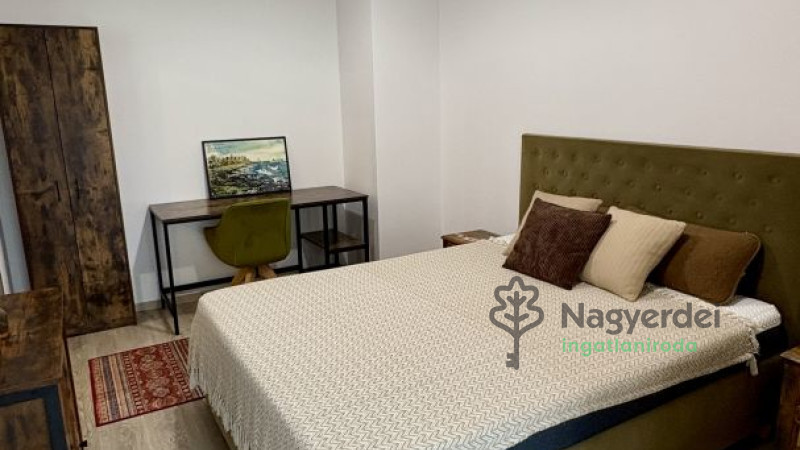 Debrecen, Sestakert, Lakás, tégla lakás  