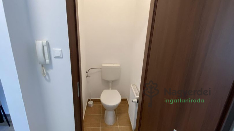 Debrecen, Belváros, Lakás, tégla lakás  