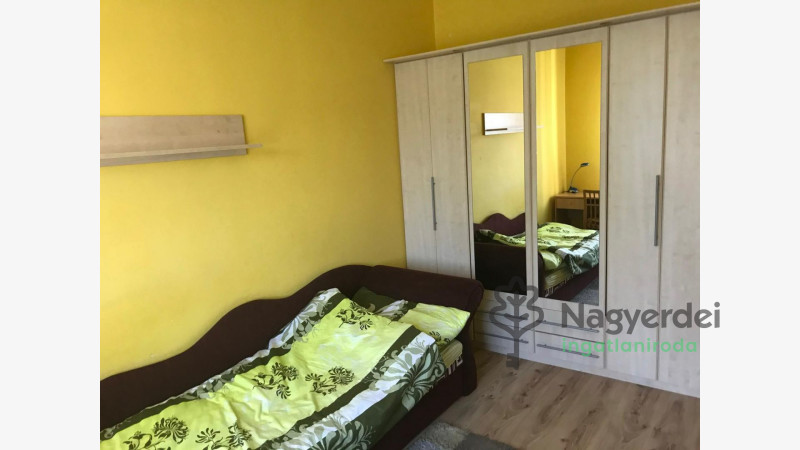 Debrecen, Belváros, Lakás, tégla lakás  