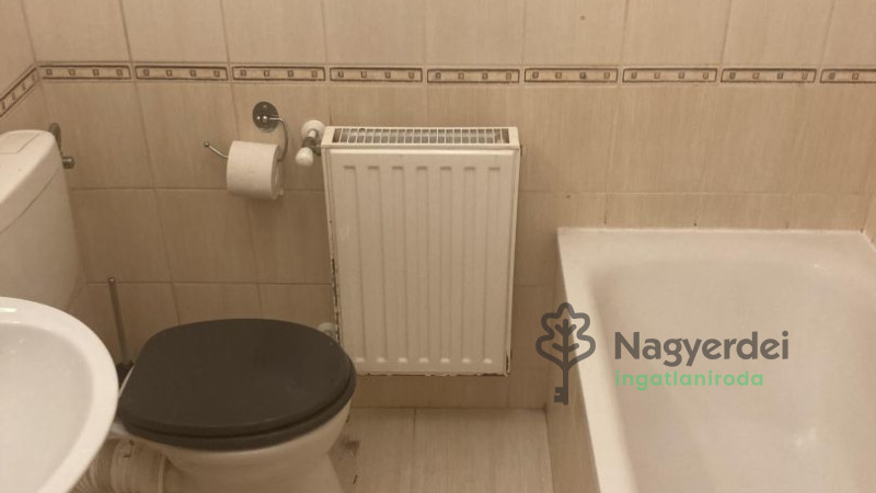 Debrecen, Sestakert, Lakás, tégla lakás  