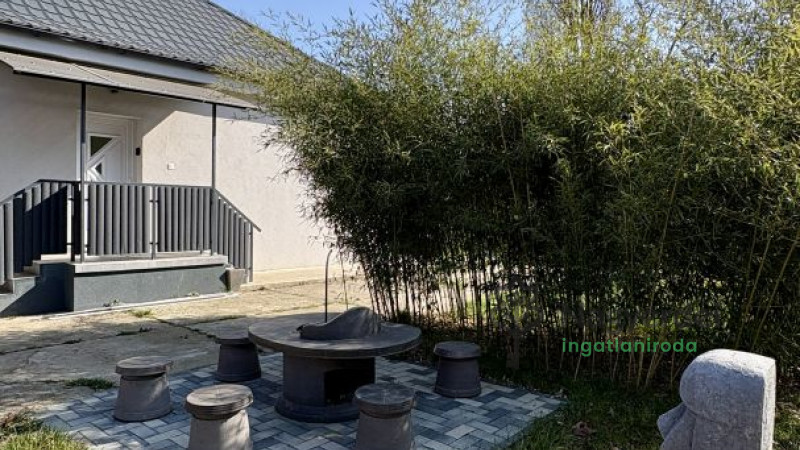 Debrecen, Széchenyikert, Ház, családi ház  