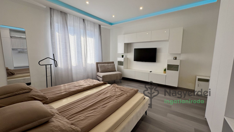 Debrecen, Széchenyikert, Ház, családi ház  