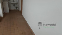 Debrecen, Pércsikert, Üzlethelyiség, nem üzletközpontban  