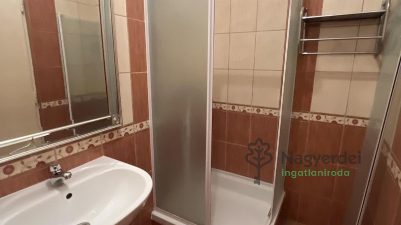 Téglás, Ház, családi ház  