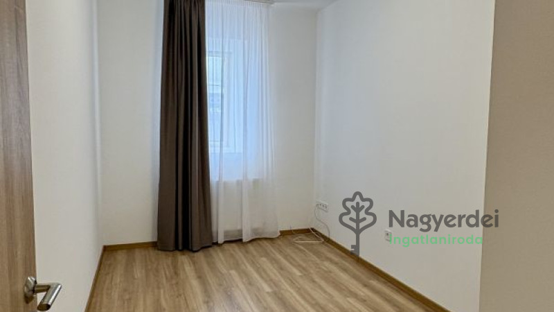 Debrecen, Józsa(Alsó), Lakás, tégla lakás  