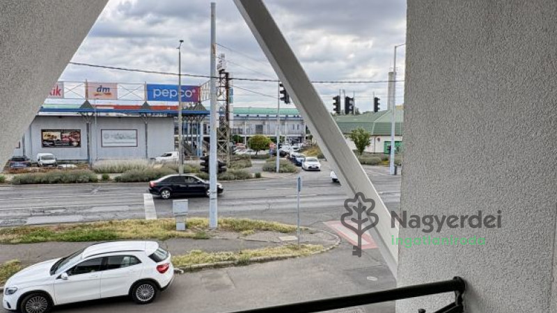 Debrecen, Józsa(Alsó), Lakás, tégla lakás  