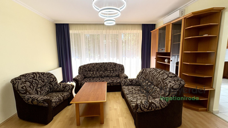 Debrecen, Nagyerdő, Lakás, tégla lakás  