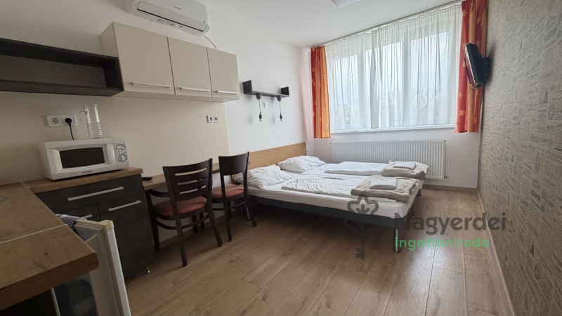 Hajdúszoboszló, Kereskedelmi ingatlan, panzió  