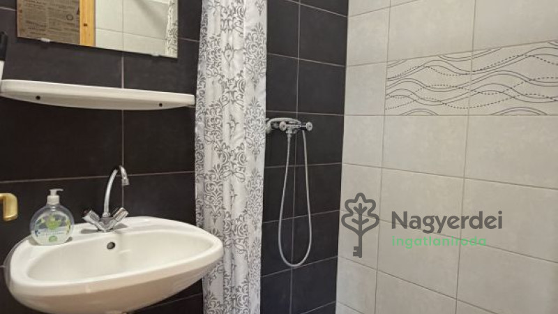 Hajdúszoboszló, Kereskedelmi ingatlan, panzió  