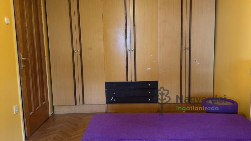 Debrecen, Nagyerdő, Ház, sorház  