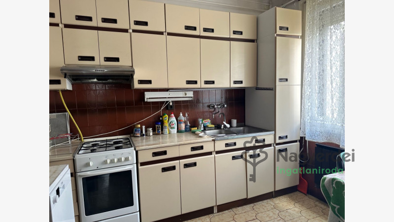 Debrecen, Nagyerdő, Ház, sorház  