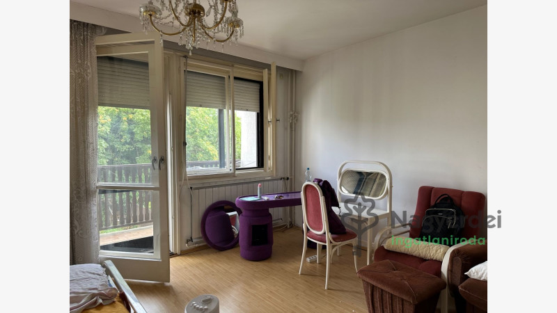 Debrecen, Nagyerdő, Ház, sorház  