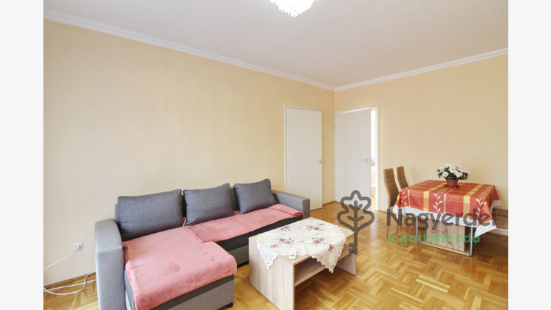 Debrecen, Sestakert, Lakás, csúsztatott zsalus  