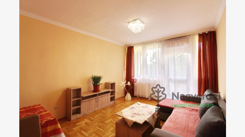 Debrecen, Sestakert, Lakás, csúsztatott zsalus  