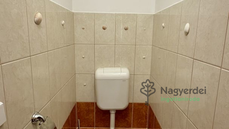 Debrecen, Ispotály, Lakás, tégla lakás  