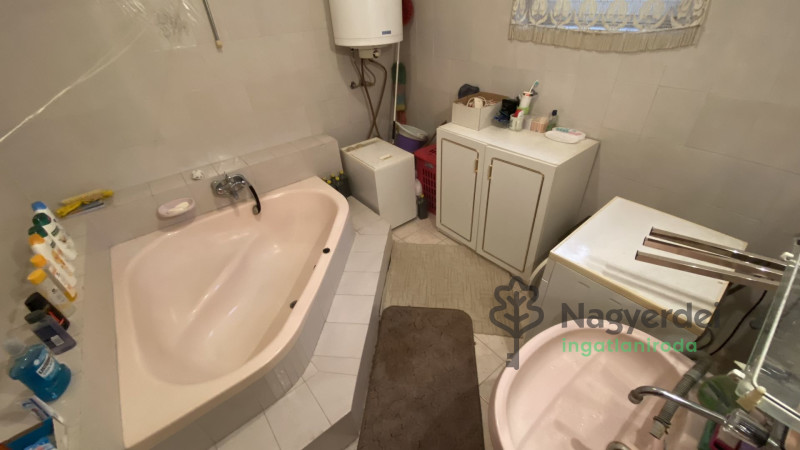 Komádi, Ház, családi ház  