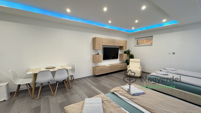 Debrecen, Széchenyikert, Ház, családi ház  