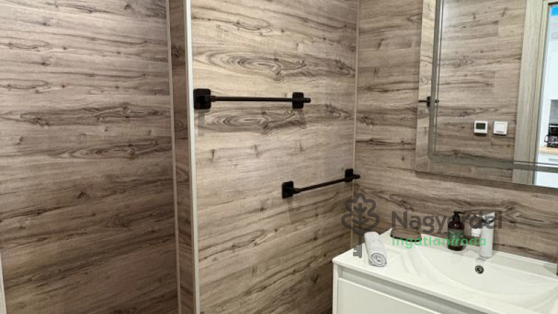 Debrecen, Széchenyikert, Ház, családi ház  