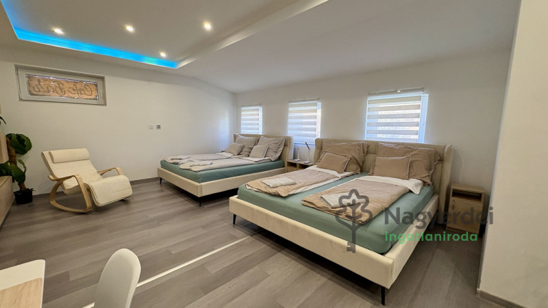 Debrecen, Széchenyikert, Ház, családi ház  