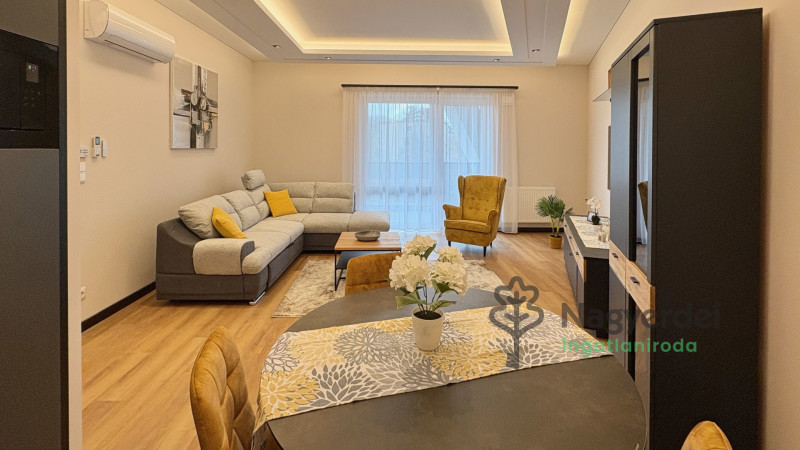 Debrecen, Egyetemváros, Lakás, tégla lakás  