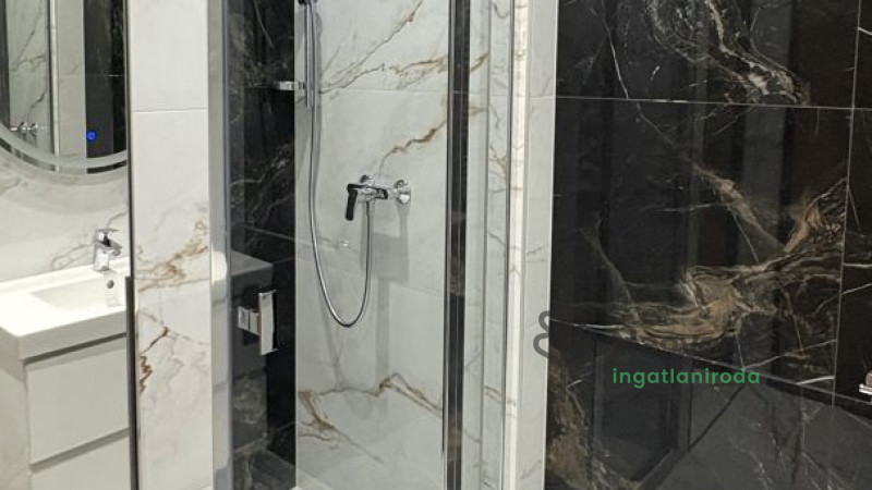 Debrecen, Egyetemváros, Lakás, tégla lakás  