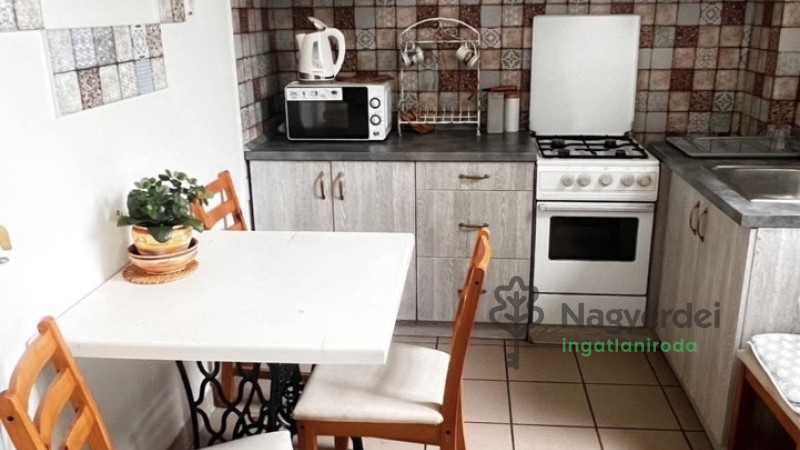 Hosszúpályi, Kereskedelmi ingatlan, panzió  