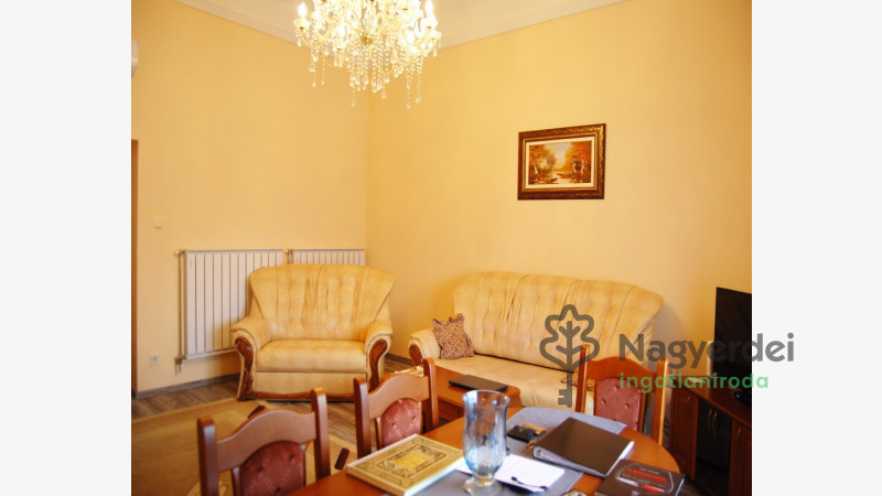 Debrecen, Belváros, Lakás, tégla lakás  