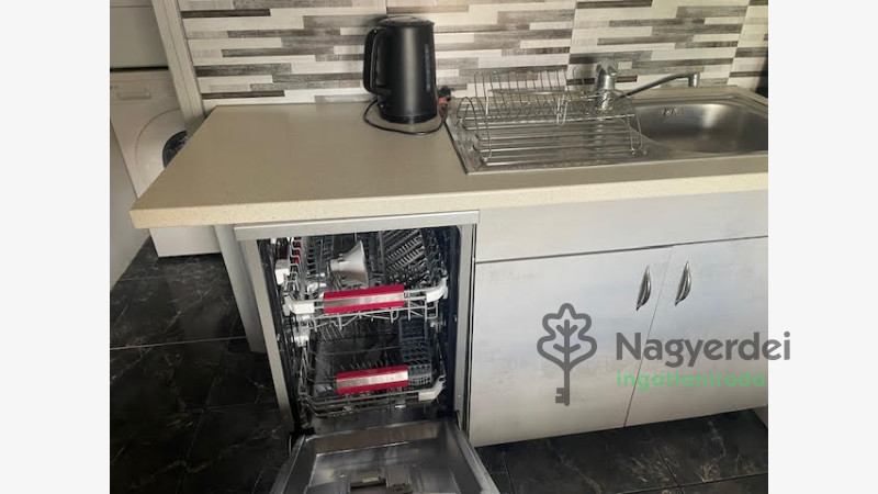 Debrecen, Belváros, Lakás, tégla lakás  