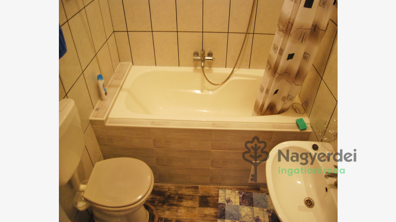 Debrecen, Belváros, Lakás, tégla lakás  