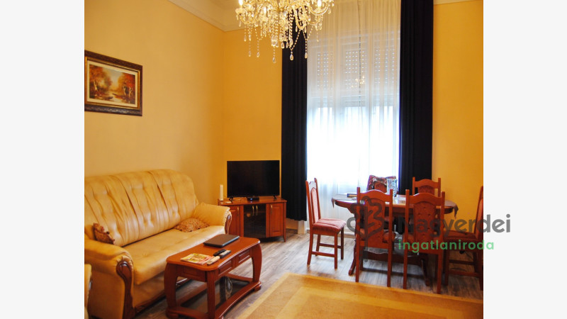 Debrecen, Belváros, Lakás, tégla lakás  