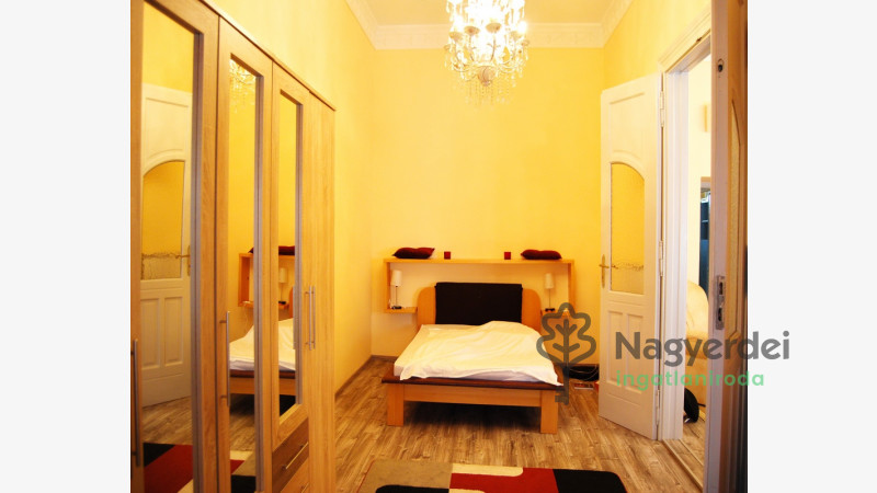 Debrecen, Belváros, Lakás, tégla lakás  